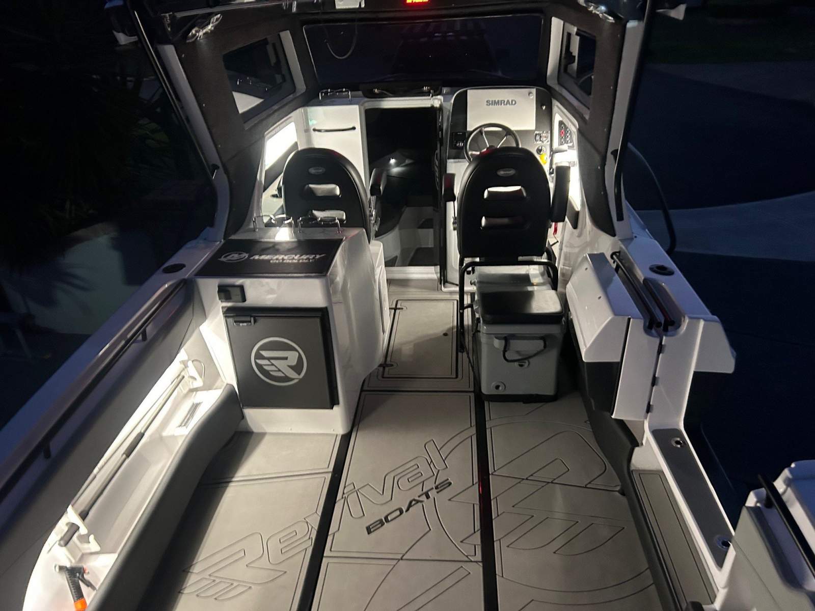 2025 REVIVAL 760 HTE CRUISER