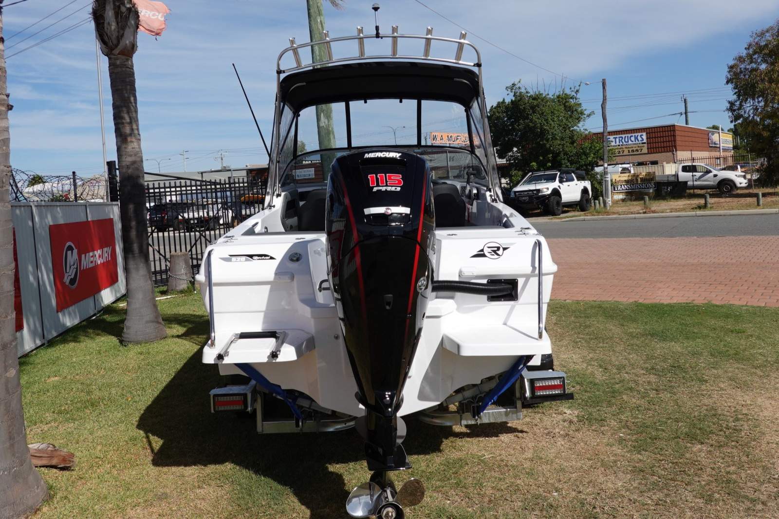REVIVAL 520 OFFSHORE BOWRIDER