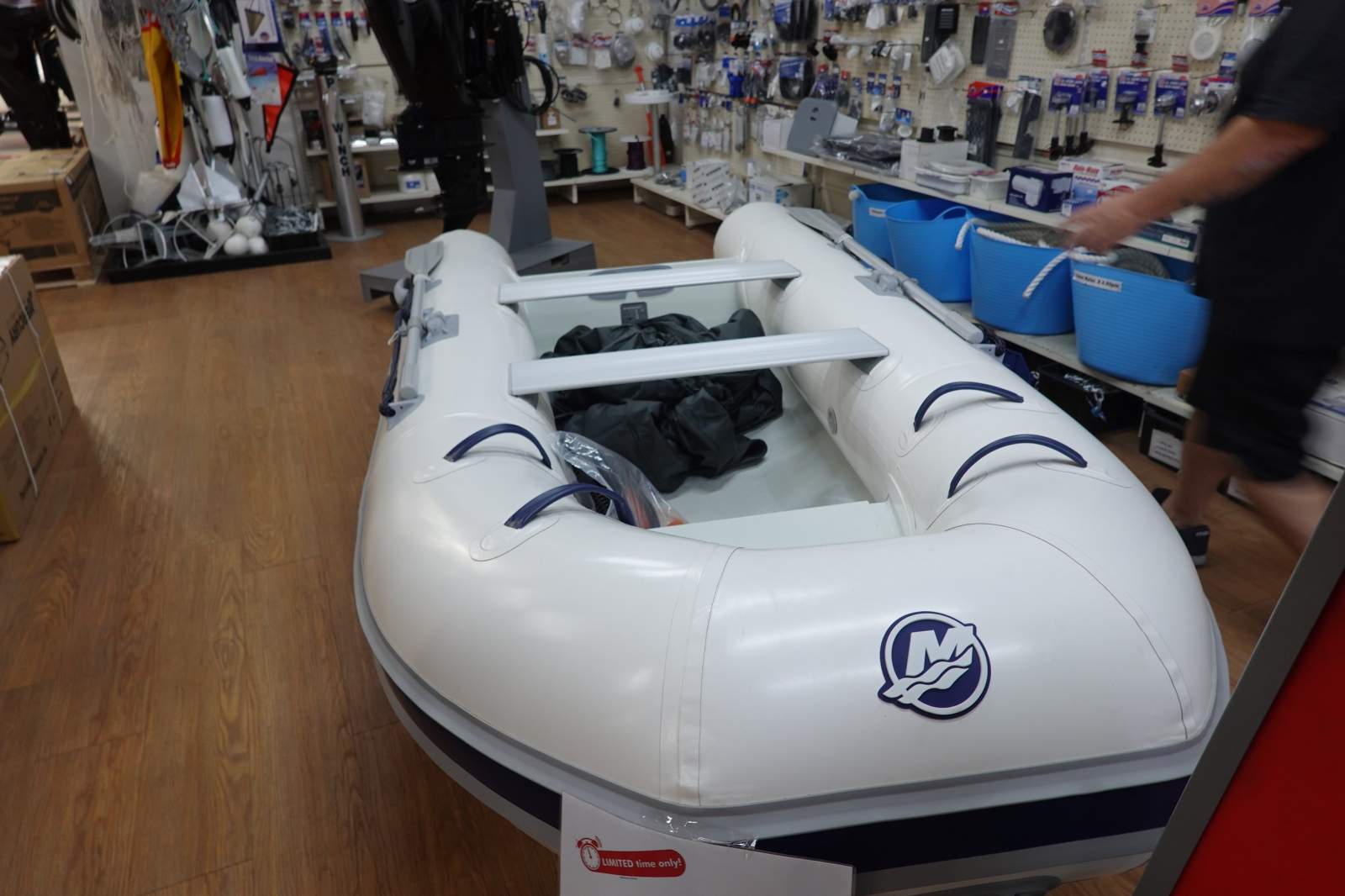 2025 MERCURY INFLATABLES 320 SPORT INFLATABLE