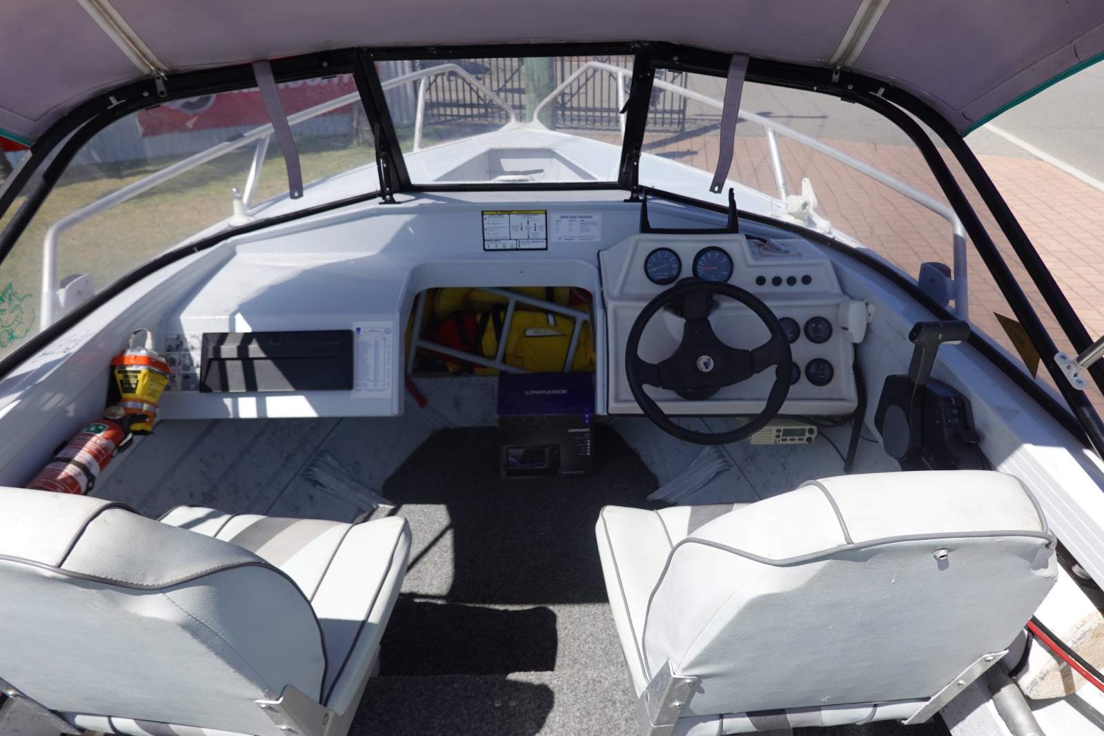 QUINTREX 475 BAY HUNTER