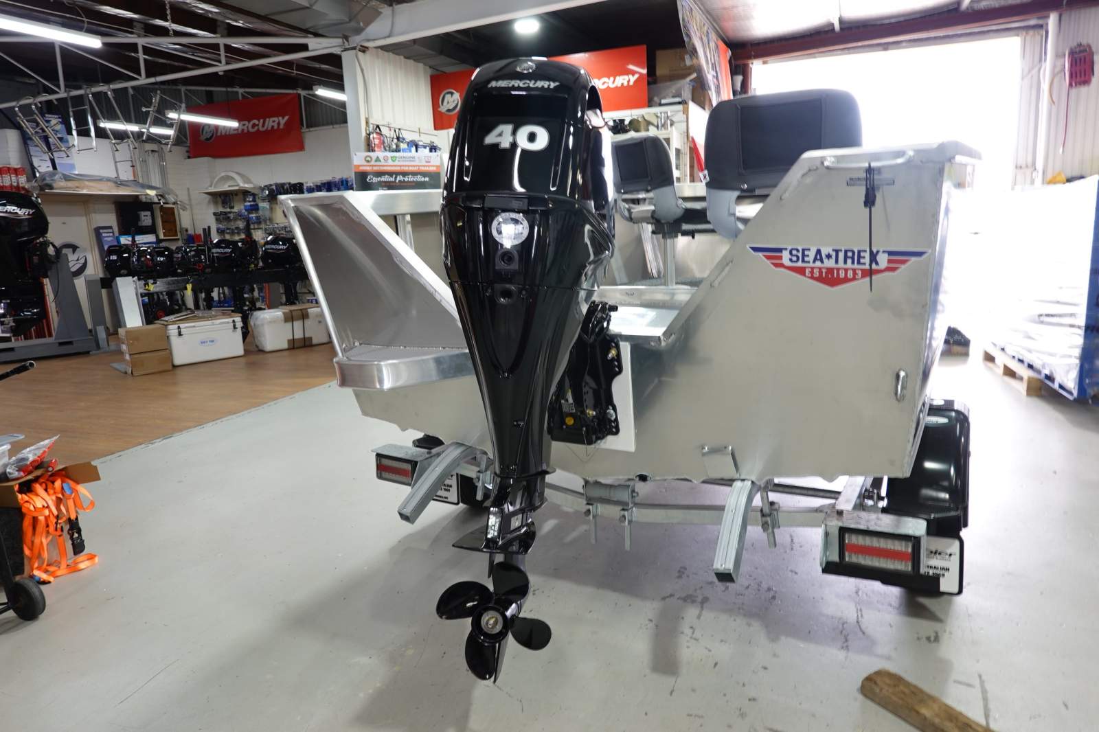 2026 SEA-TREX 432 FISHERMAN DINGHY