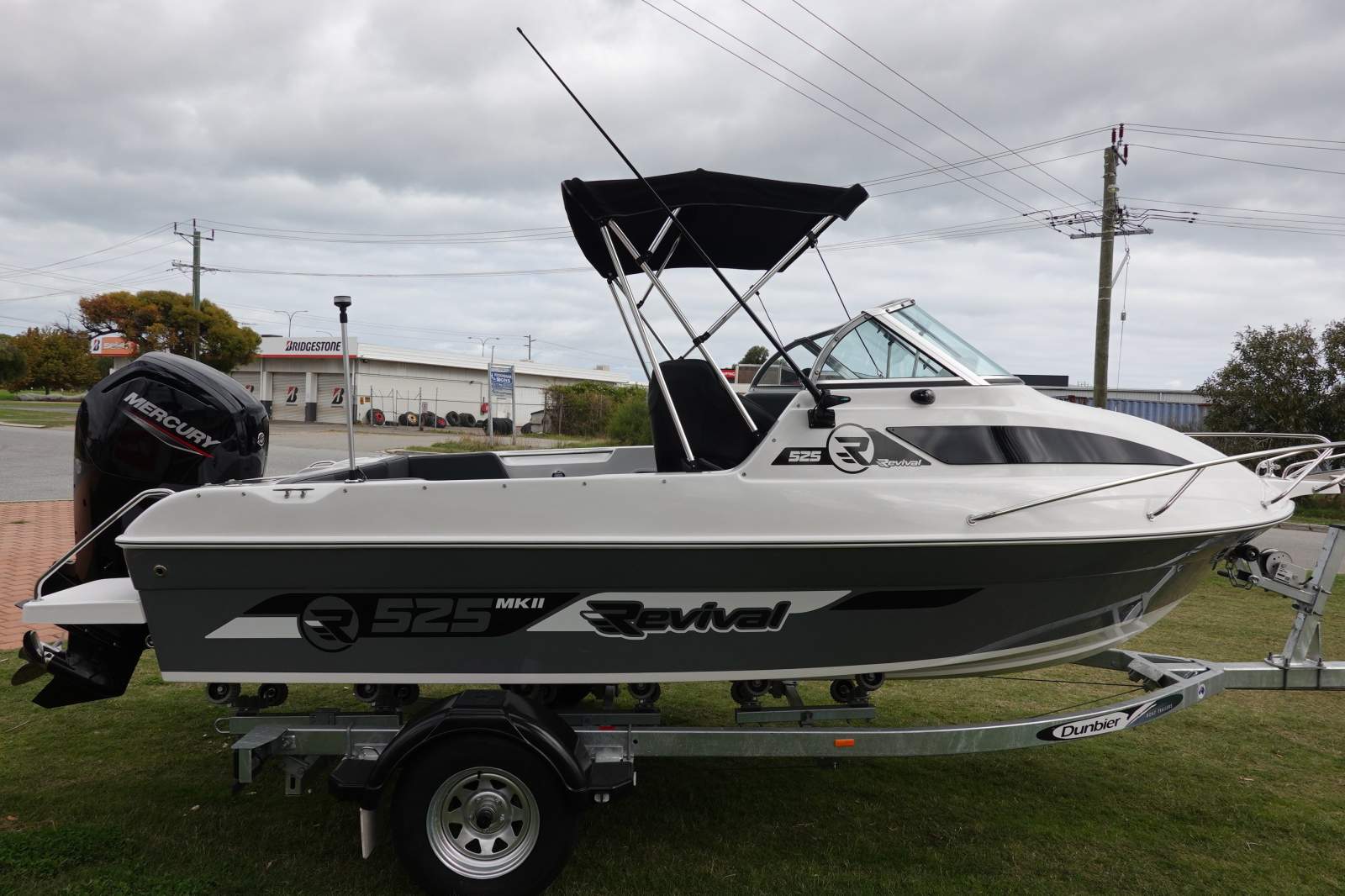 2017 REVIVAL 525 DELUXE CRUISER