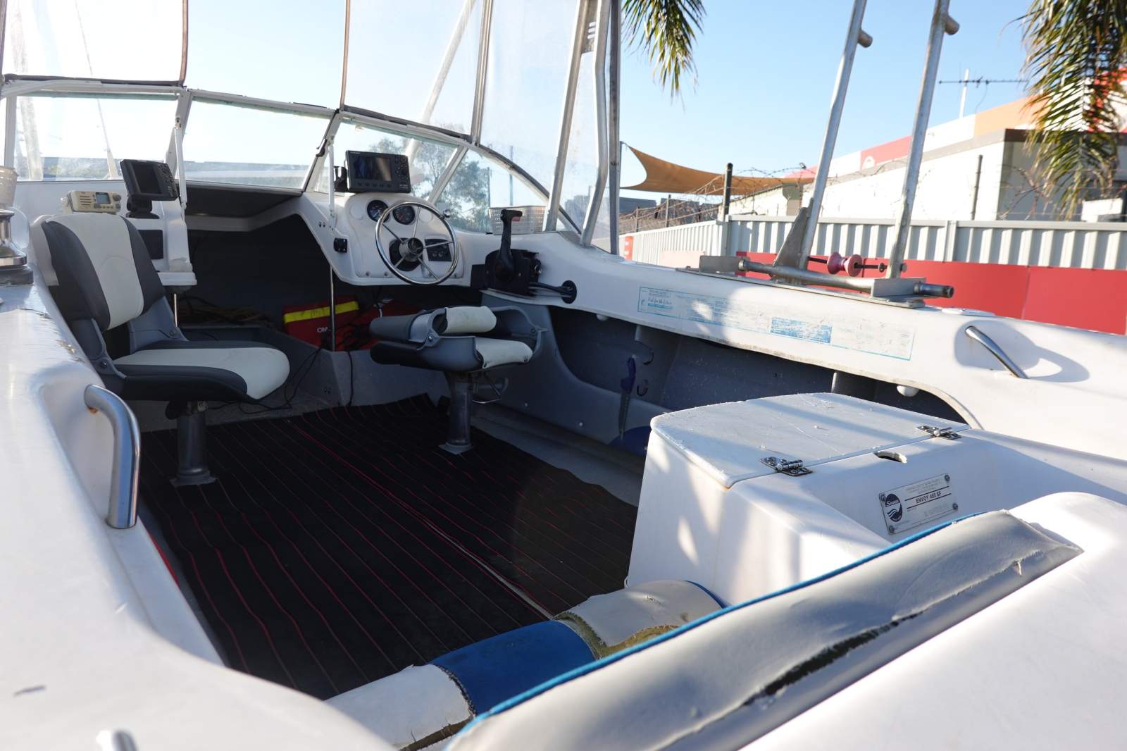 SAVAGE 480 CENTURIAN CUDDY CABIN