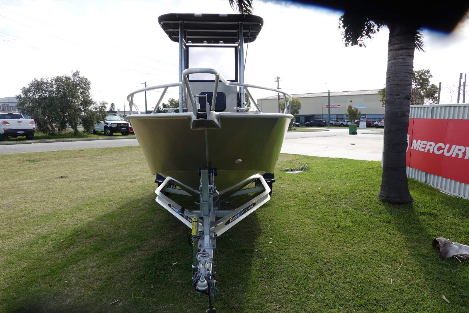 2026 FISH HUNTER 499 CC FISHERMAN