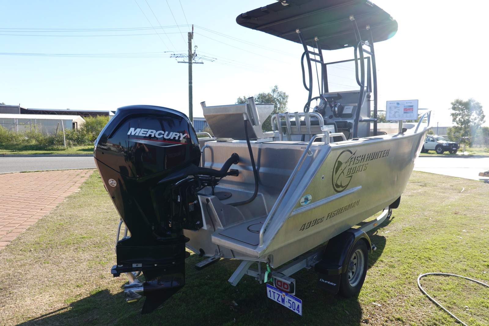 2021 FISH HUNTER 499 CC FISHERMAN