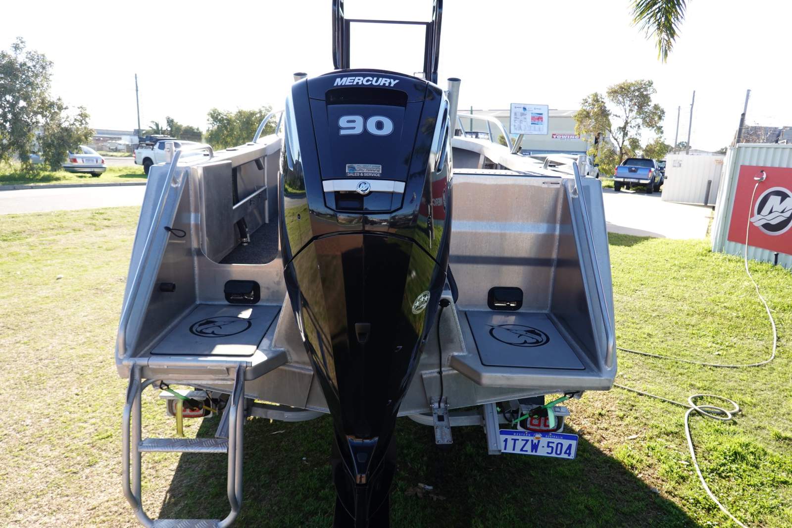 2021 FISH HUNTER 499 CC FISHERMAN