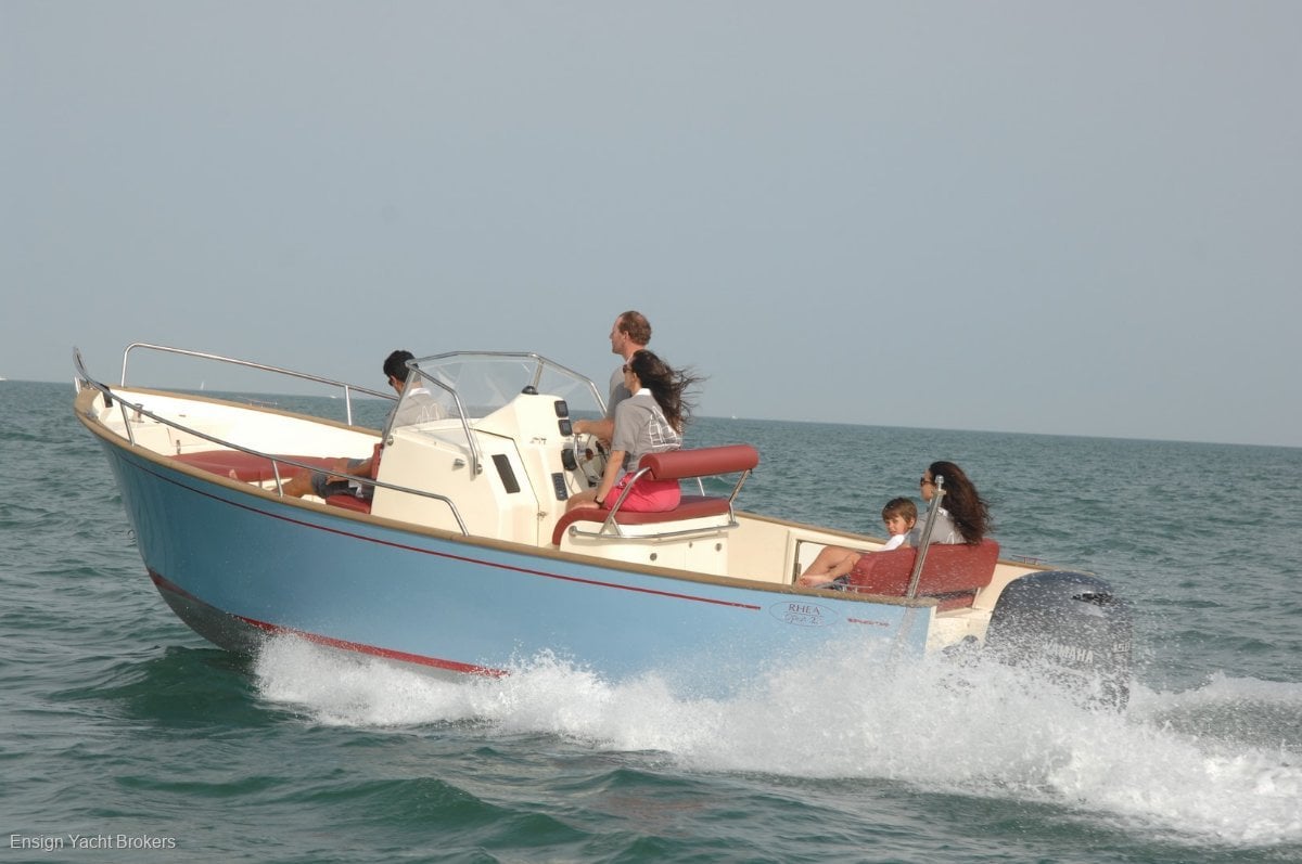 RHEA OPEN CENTRE CONSOLE