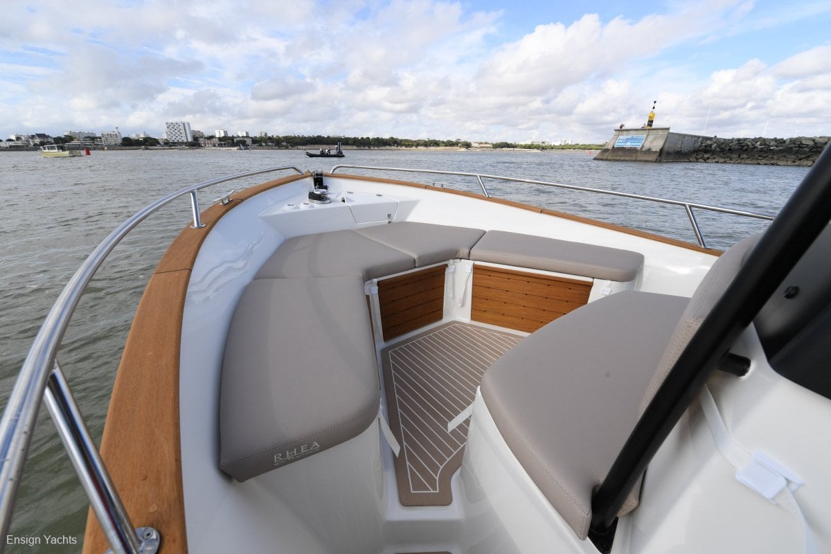 RHEA OPEN CENTRE CONSOLE
