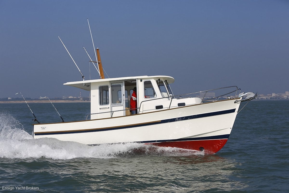 RHEA 800 TIMONIER CRUISER