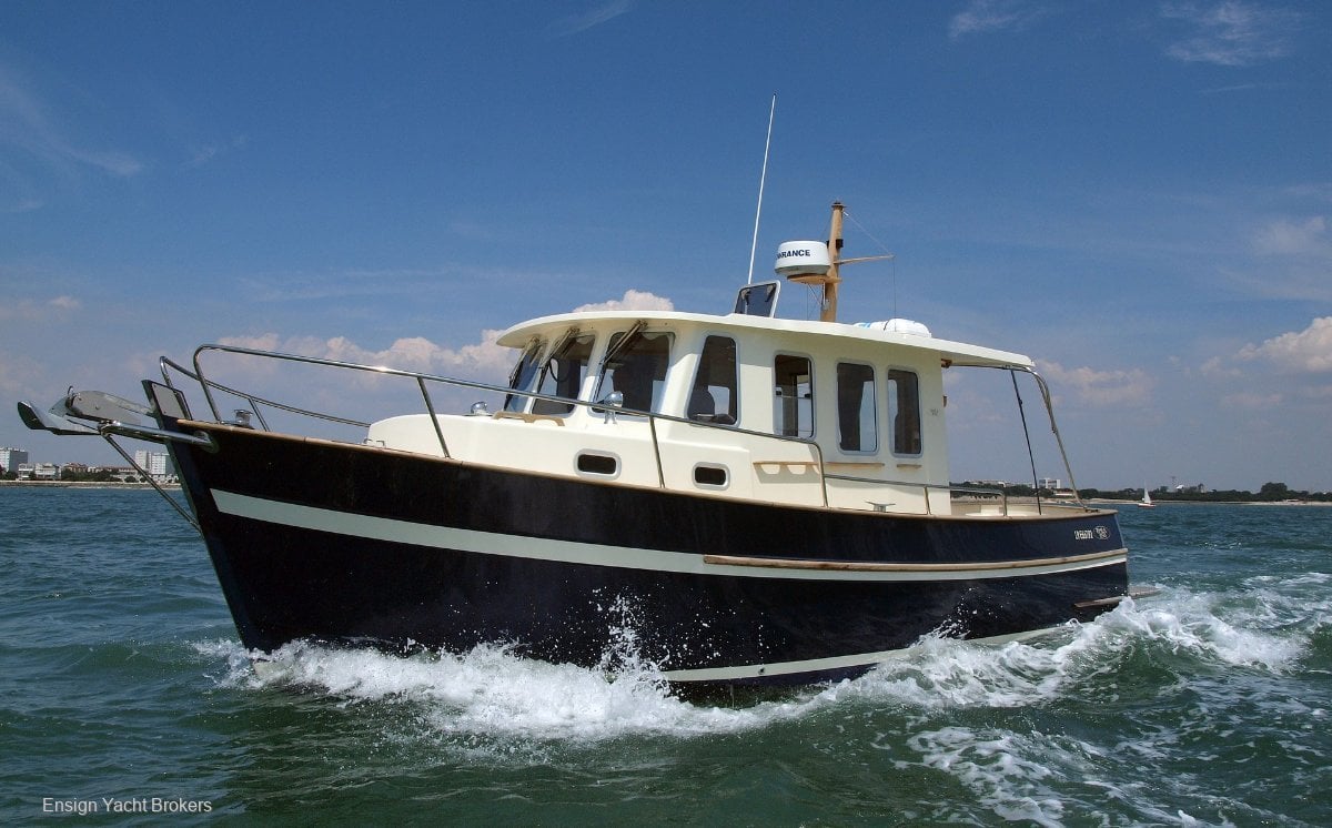 RHEA FISHING TRAWLER