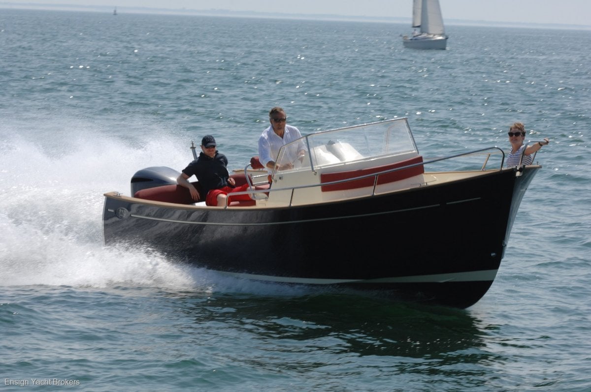 RHEA OPEN CENTRE CONSOLE