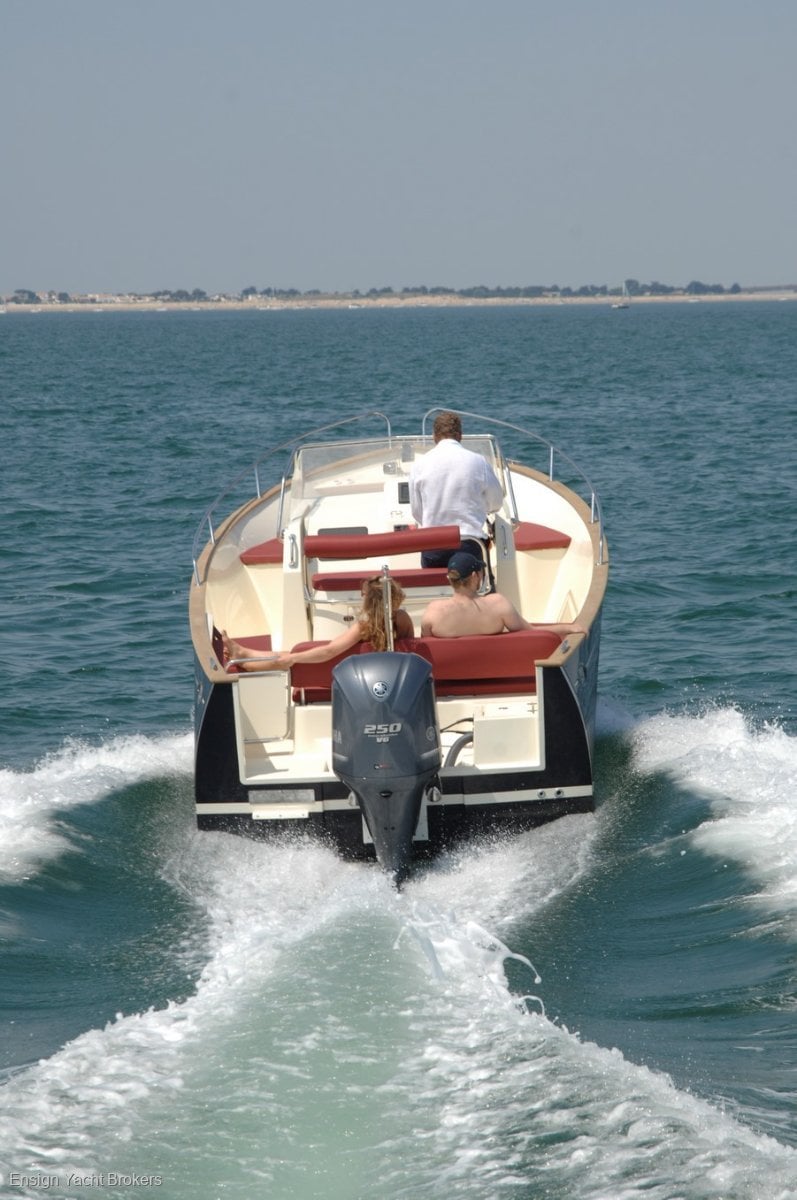 RHEA OPEN CENTRE CONSOLE