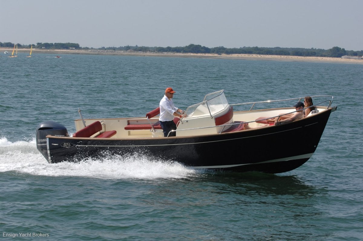 RHEA OPEN CENTRE CONSOLE