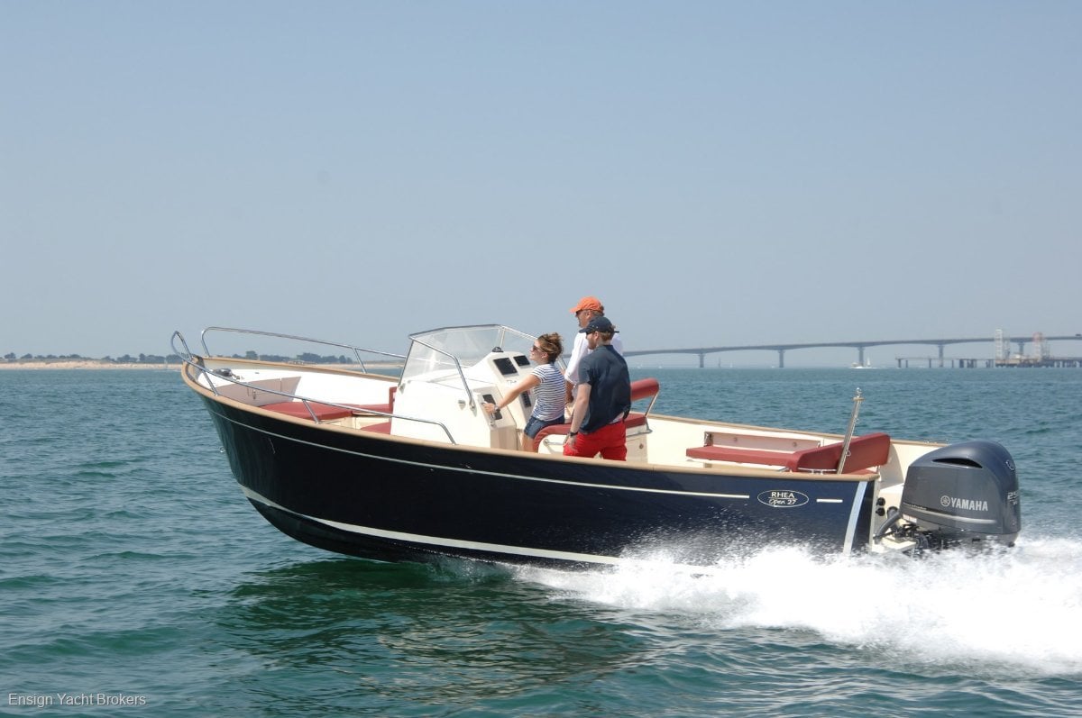 RHEA OPEN CENTRE CONSOLE
