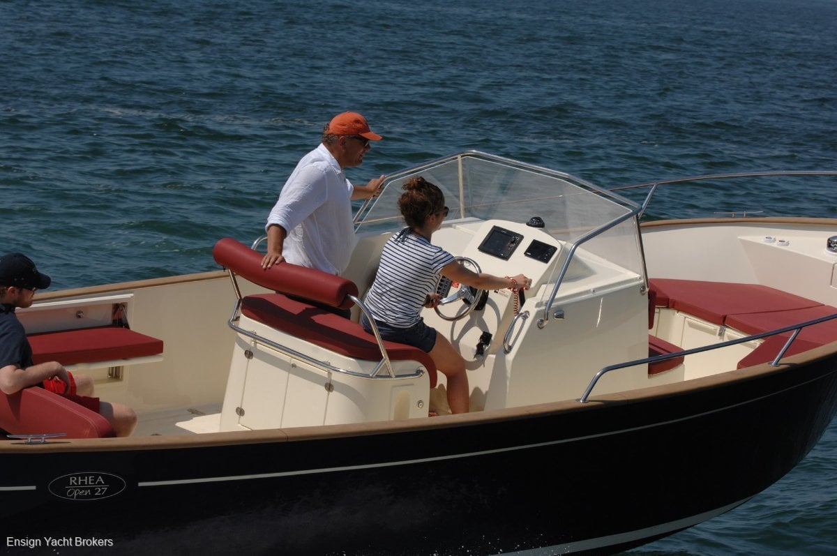 RHEA OPEN CENTRE CONSOLE