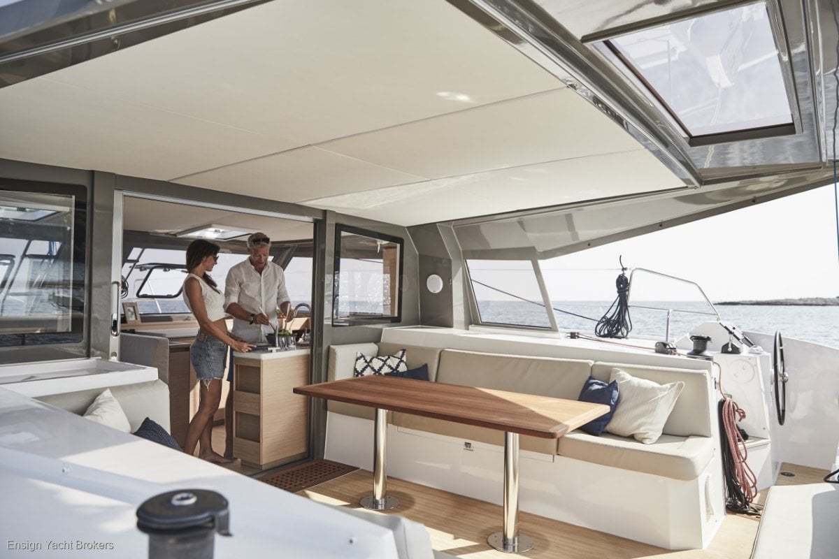 NAUTITECH 40 OPEN YACHT