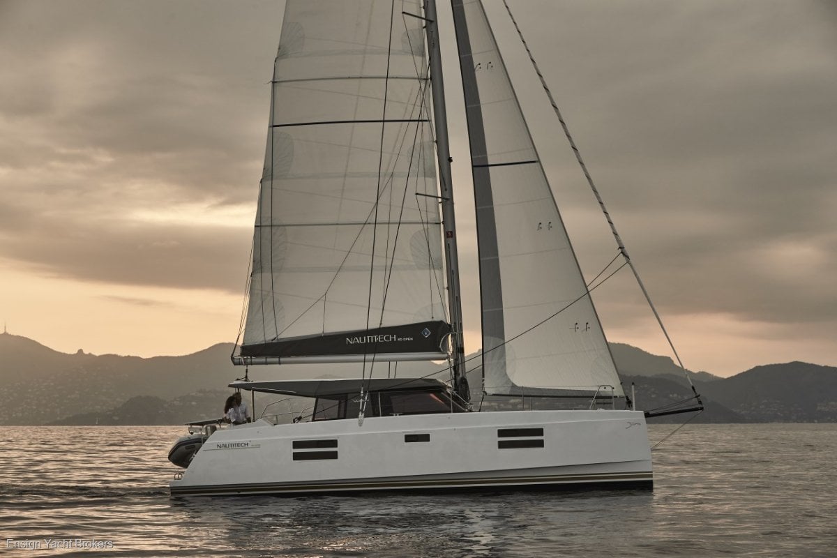NAUTITECH 40 OPEN YACHT
