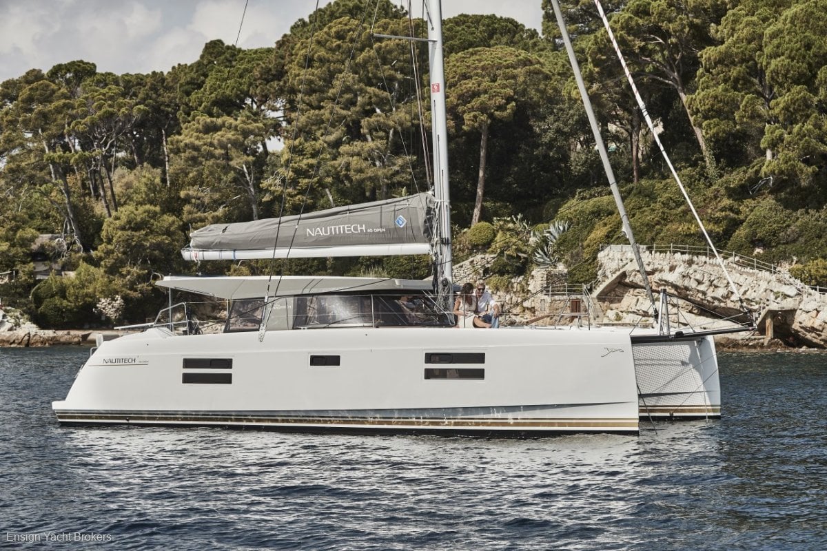 NAUTITECH 40 OPEN YACHT