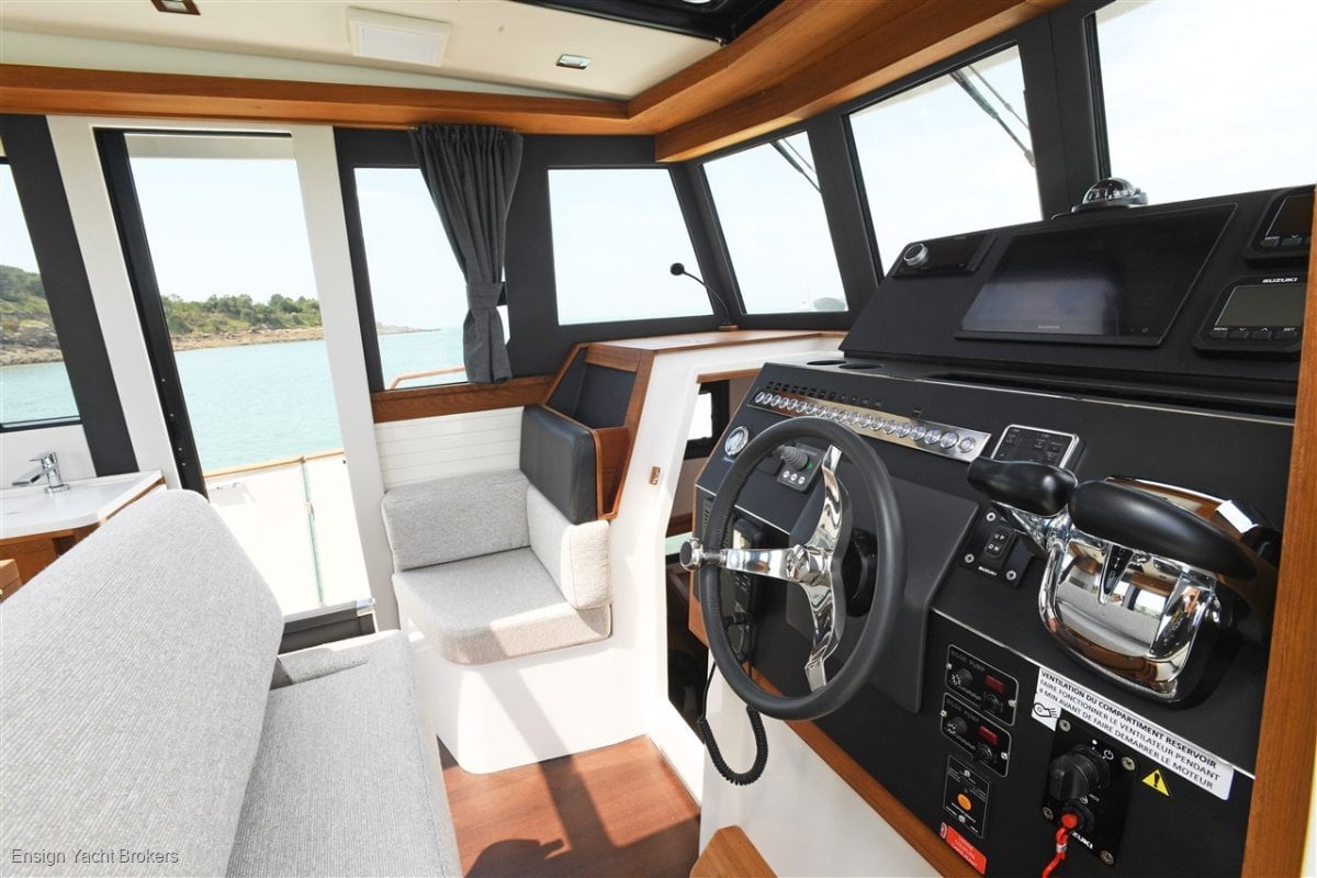 RHEA 32 TIMONIER CRUISER