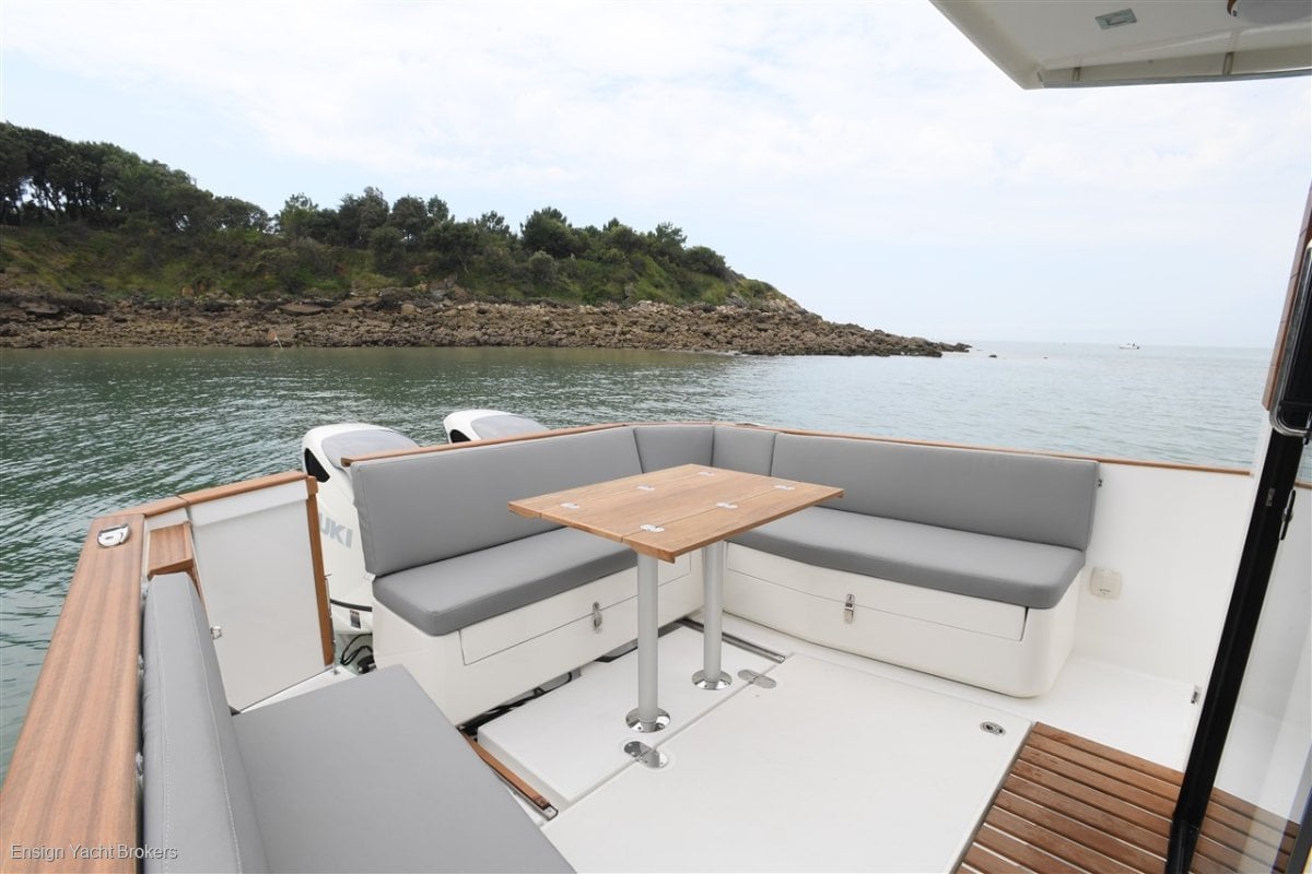 RHEA 32 TIMONIER CRUISER