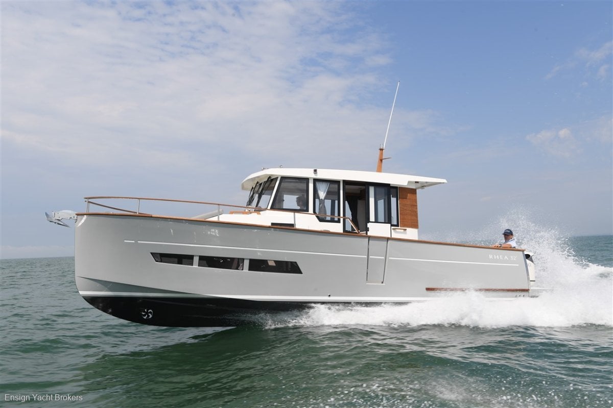 RHEA 32 TIMONIER CRUISER