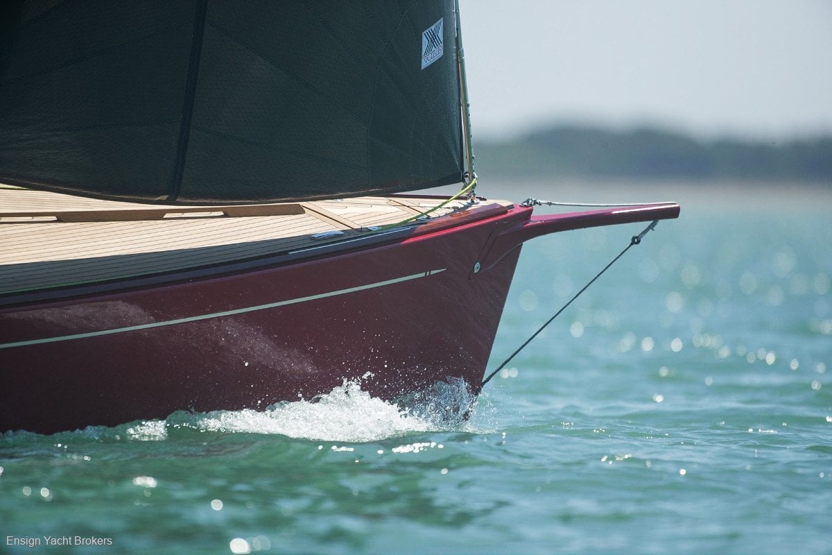 TOFINOU 9.7 SAILBOAT