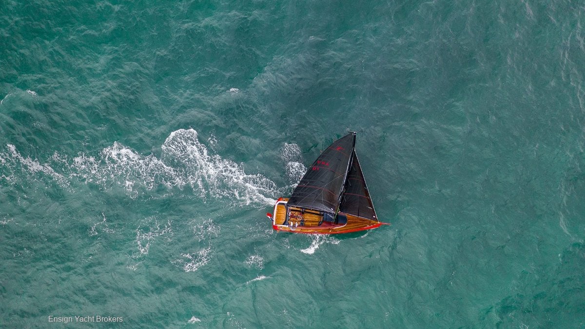 TOFINOU 9.7 SAILBOAT