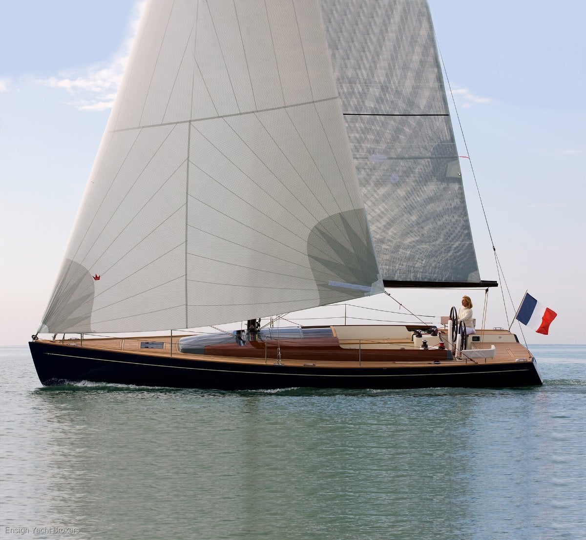 TOFINOU 12 YACHT