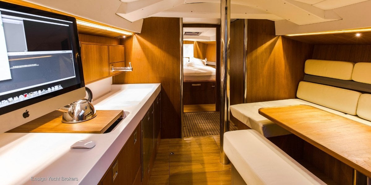 TOFINOU 16 YACHT