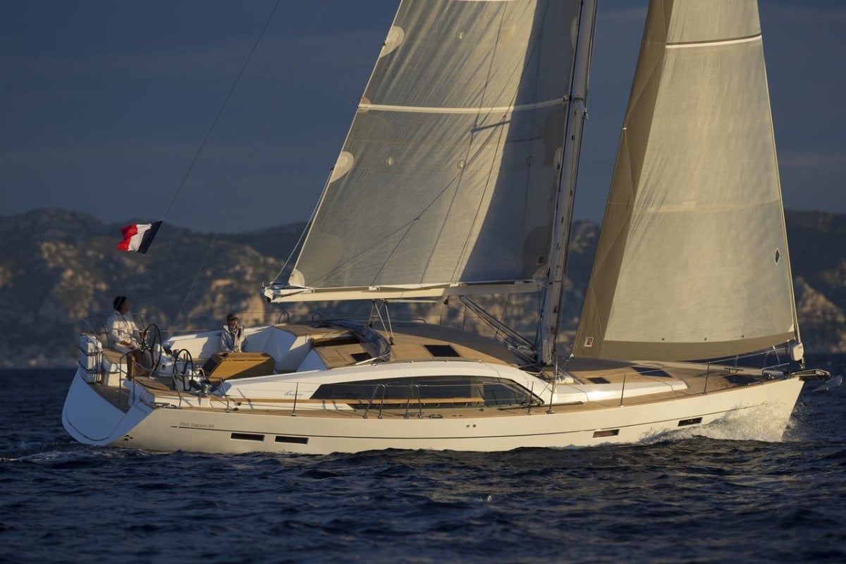 WAUQUIEZ PILOT SALOON 48 YACHT