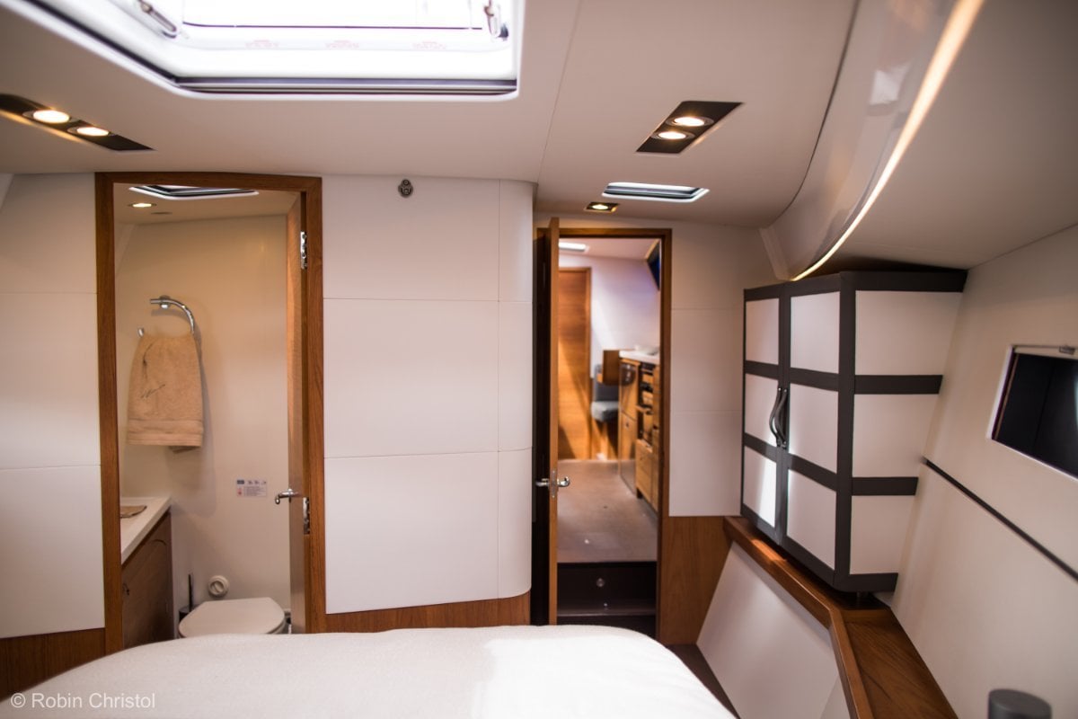 WAUQUIEZ PILOT SALOON 42 YACHT