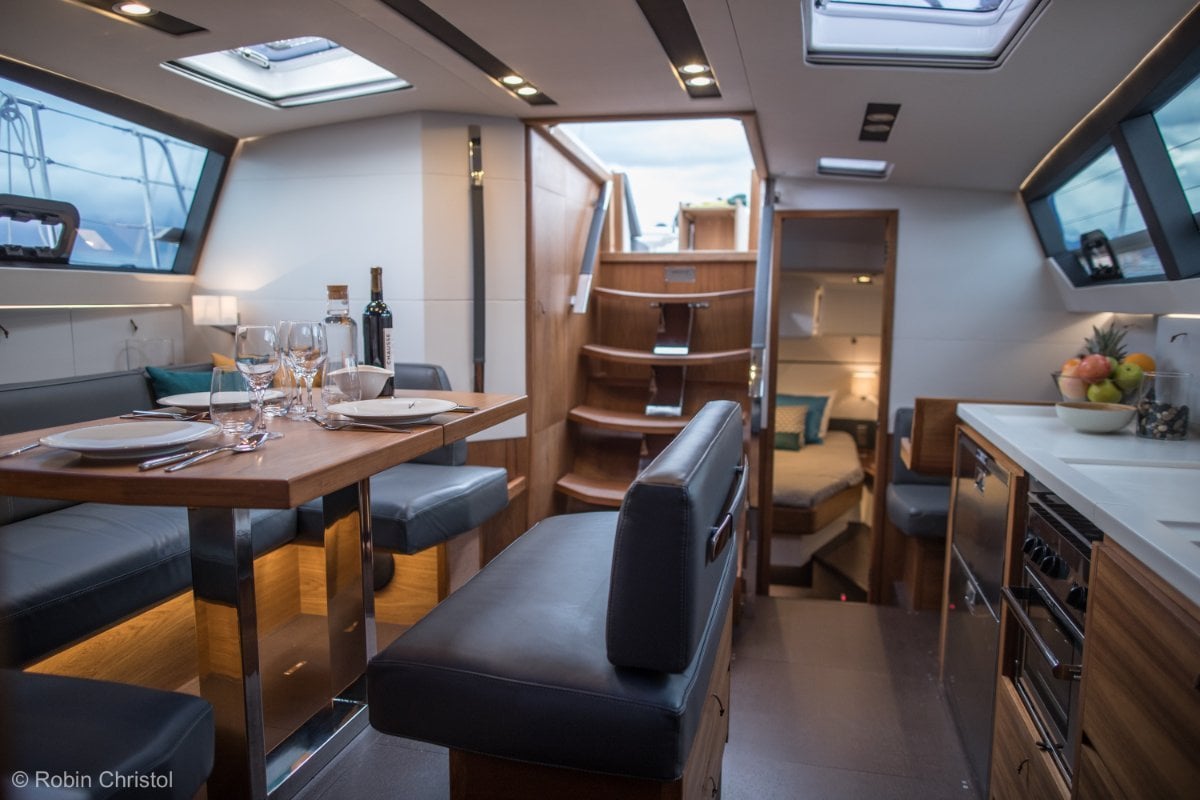 WAUQUIEZ PILOT SALOON 42 YACHT