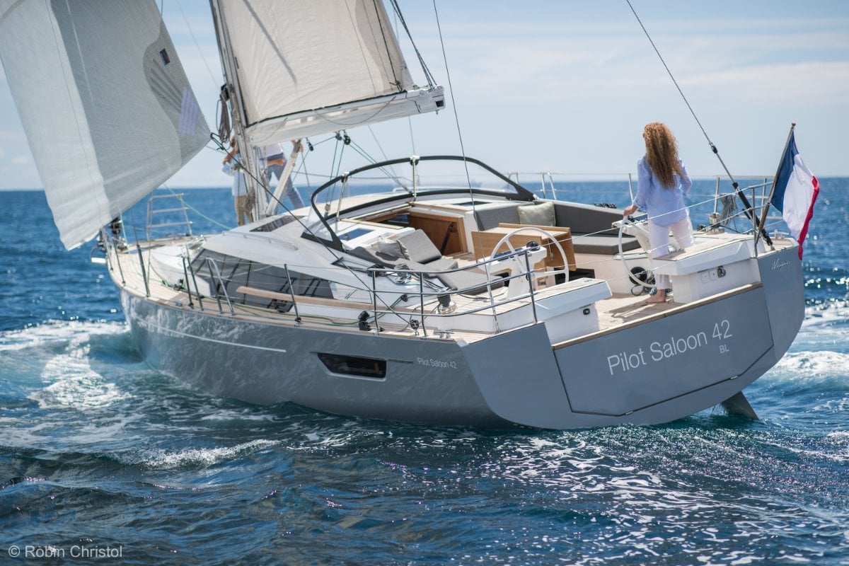 WAUQUIEZ PILOT SALOON 42 YACHT