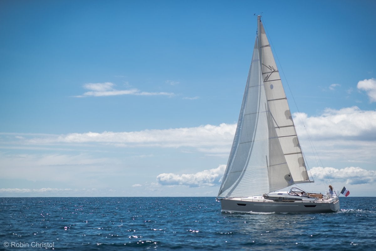 WAUQUIEZ PILOT SALOON 42 YACHT
