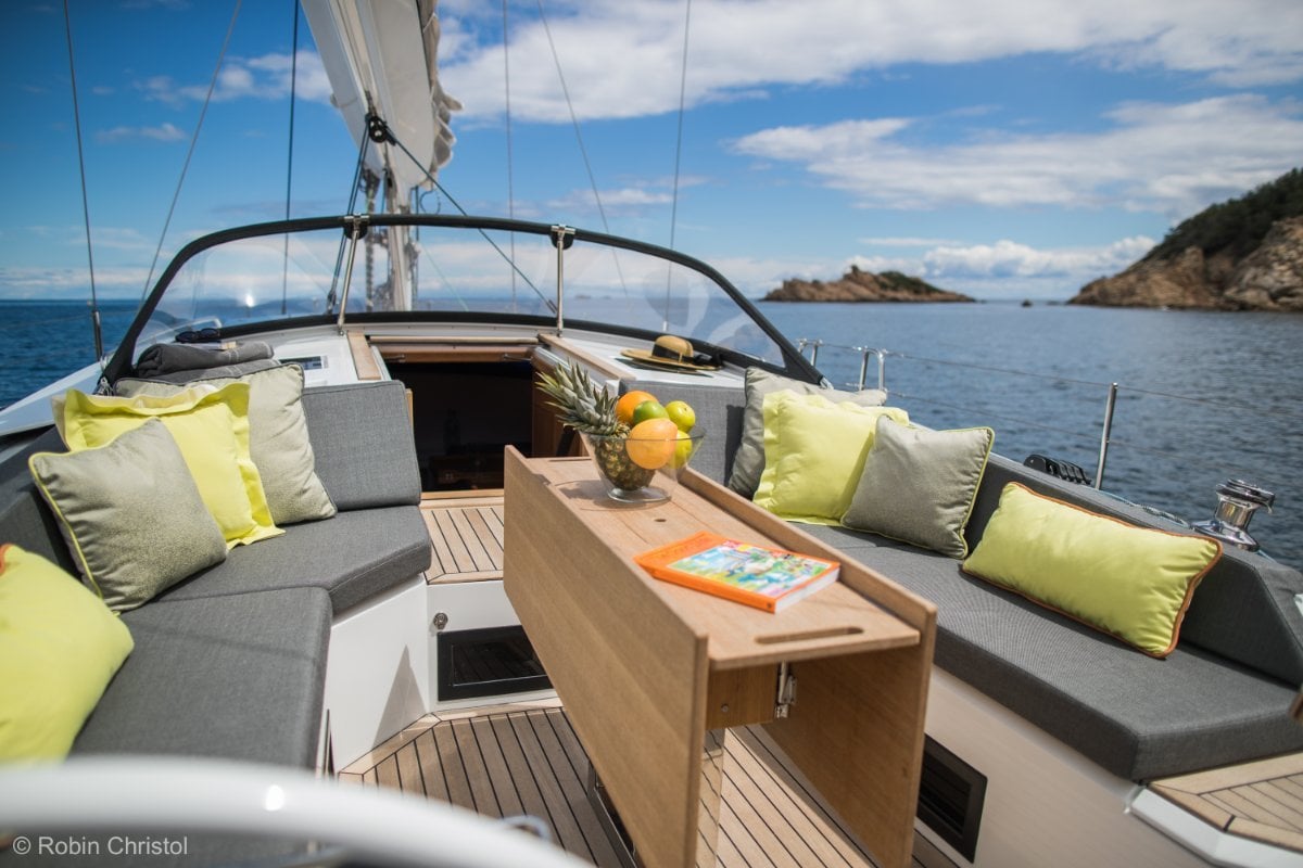 WAUQUIEZ PILOT SALOON 42 YACHT
