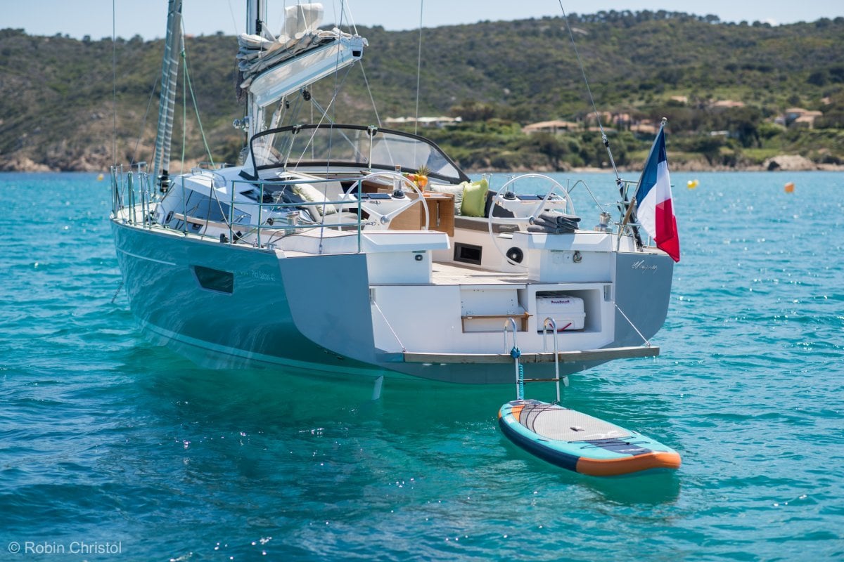 WAUQUIEZ PILOT SALOON 42 YACHT