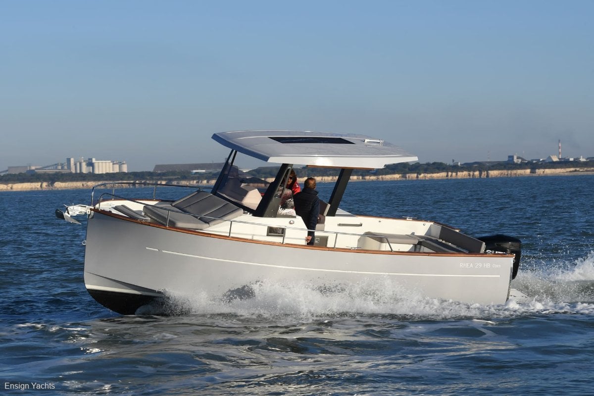 RHEA 29 HB OPEN CRUISER
