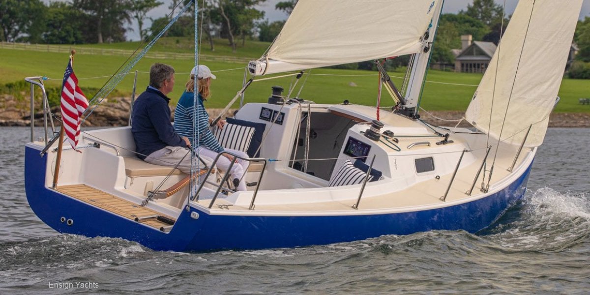 J BOATS J/9 YACHT
