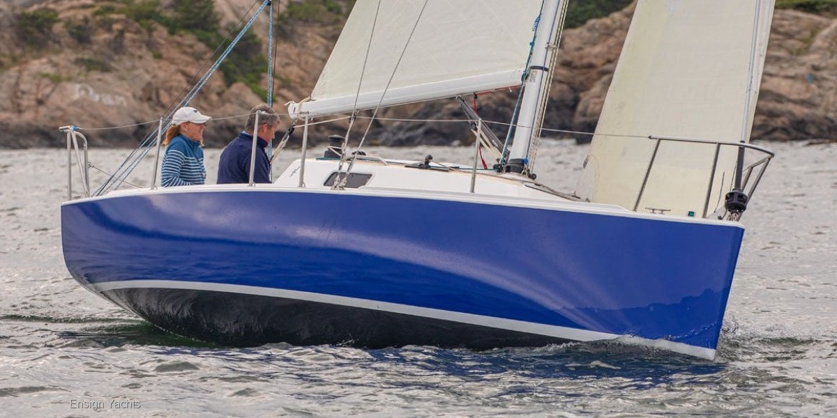 J BOATS J/9 YACHT