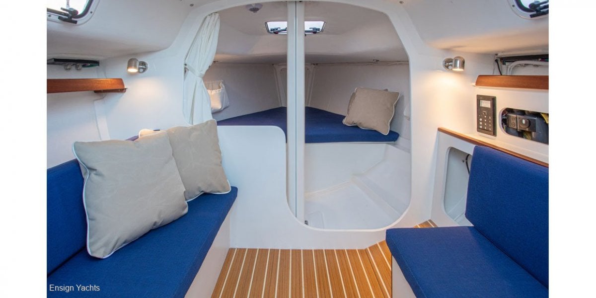 J BOATS J/9 YACHT