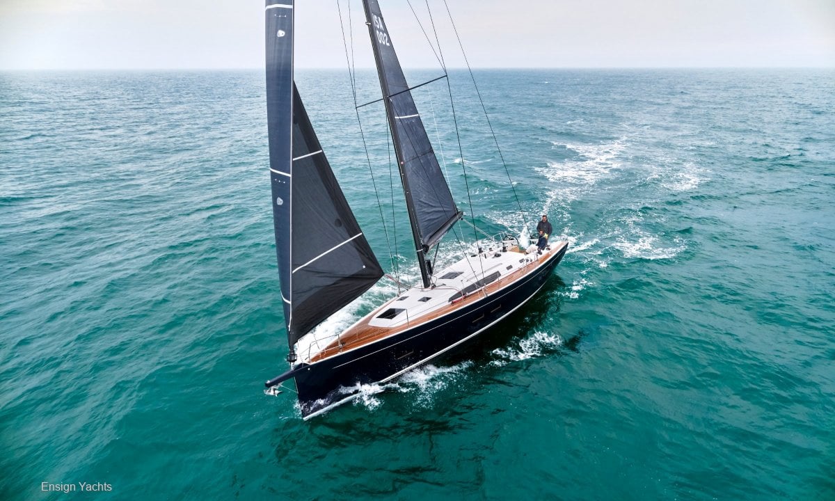 J BOATS J/45 LUXURY YACHT