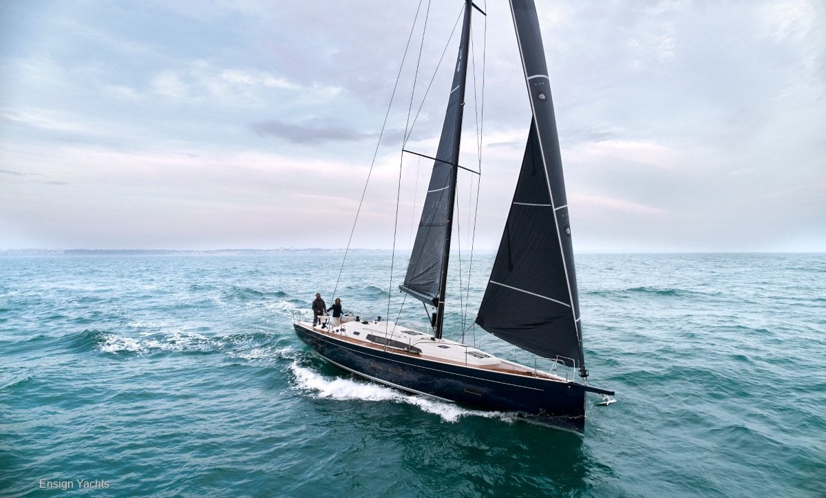 J BOATS J/45 LUXURY YACHT