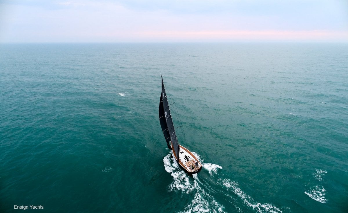 J BOATS J/45 LUXURY YACHT