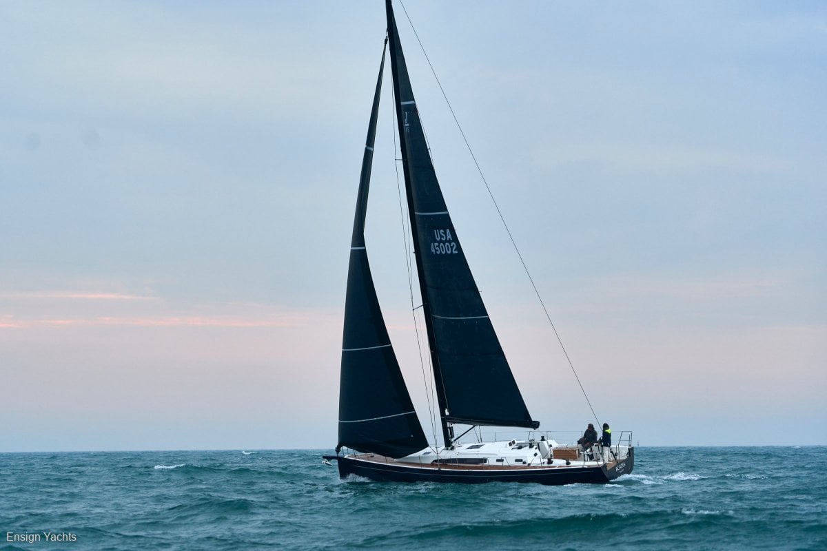 J BOATS J/45 LUXURY YACHT