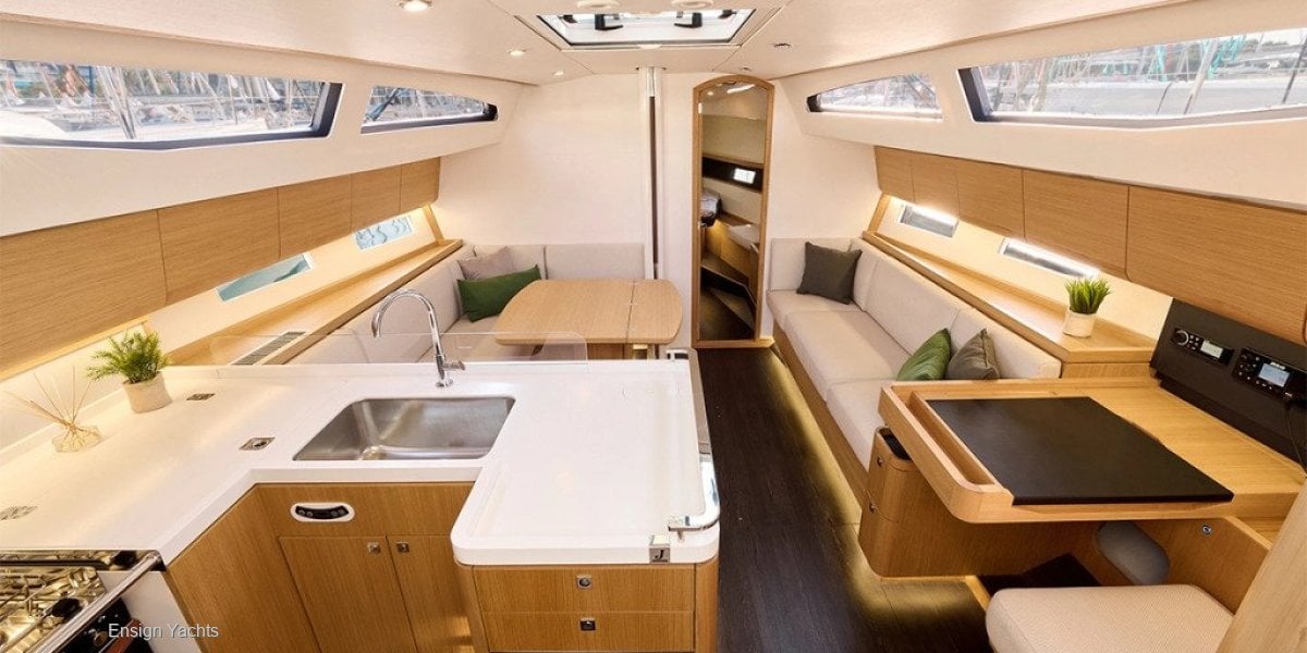 J BOATS J/45 LUXURY YACHT