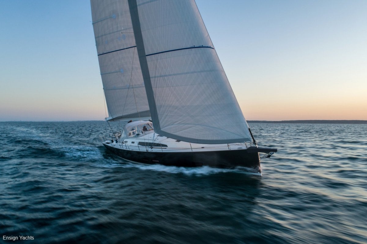 J BOATS J/45 LUXURY YACHT
