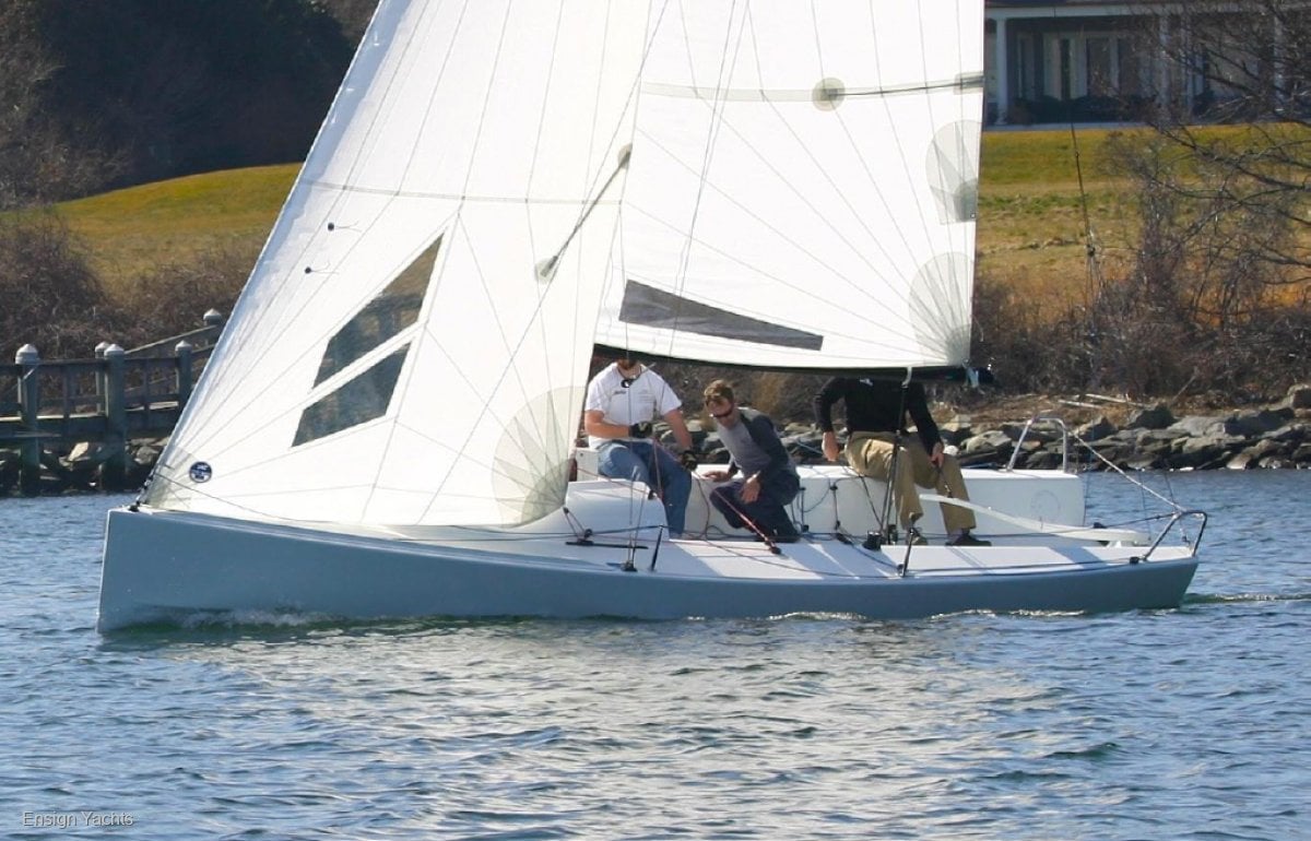 J BOATS J/70 YACHT