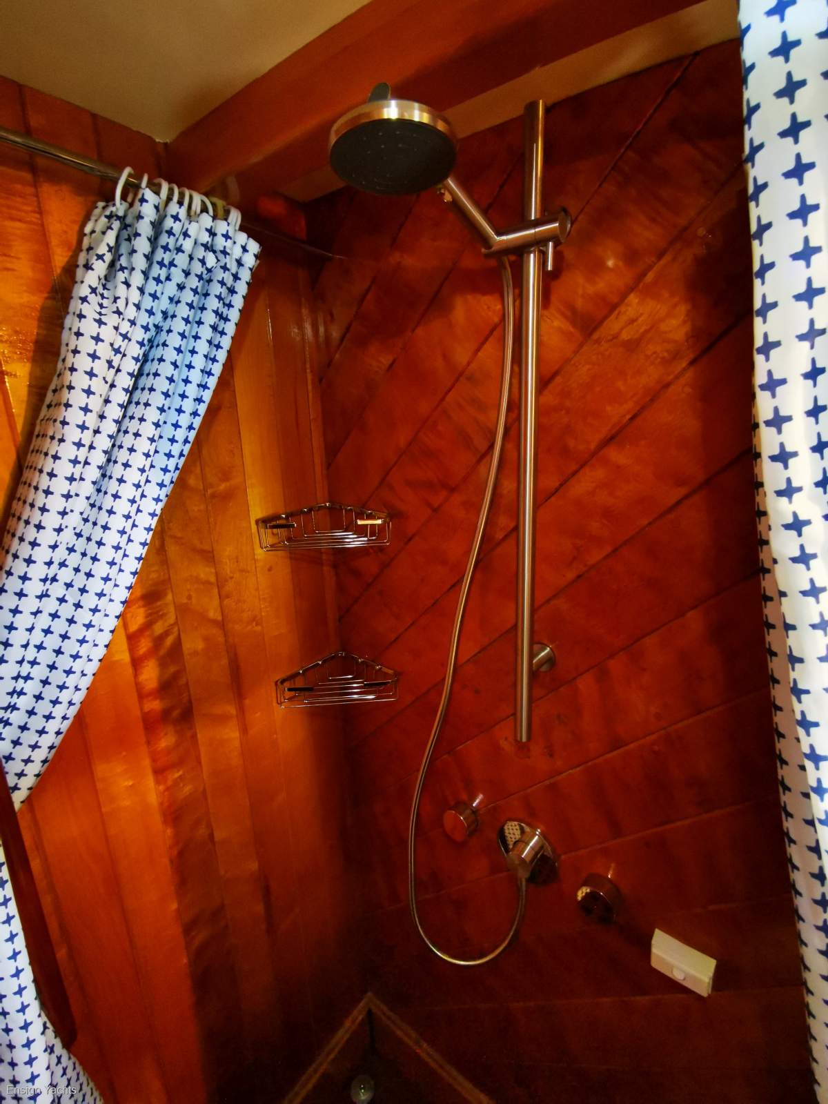 1985 BROADWATER CRAFT PASSAGEMAKER 56 SAILBOAT