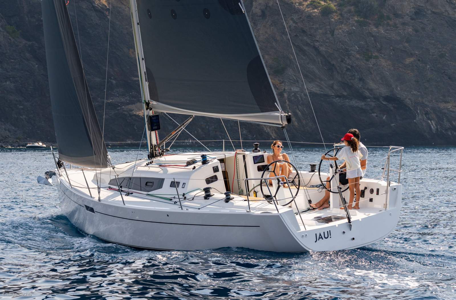 J BOATS J/36 YACHT