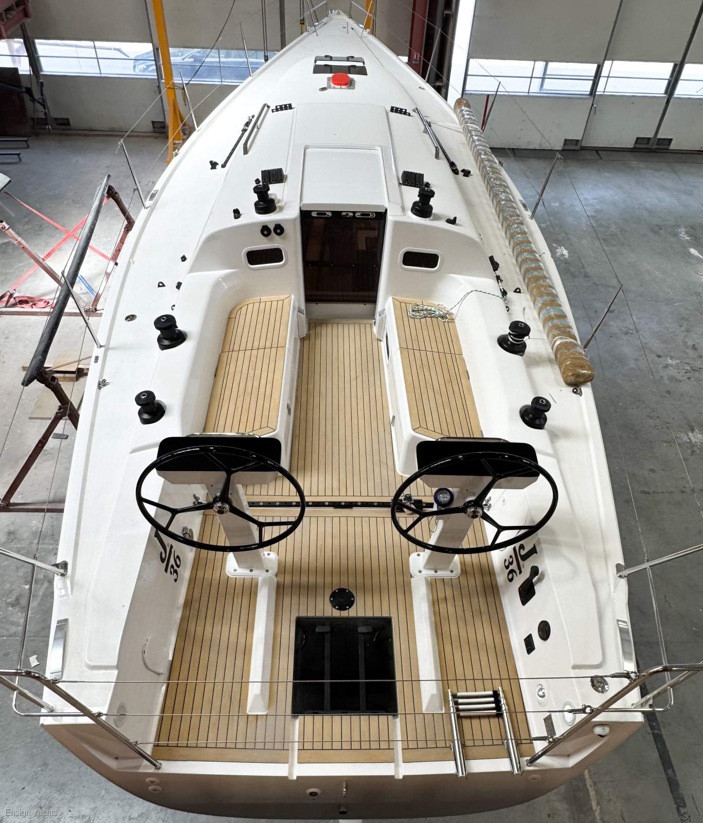 J BOATS J/36 YACHT